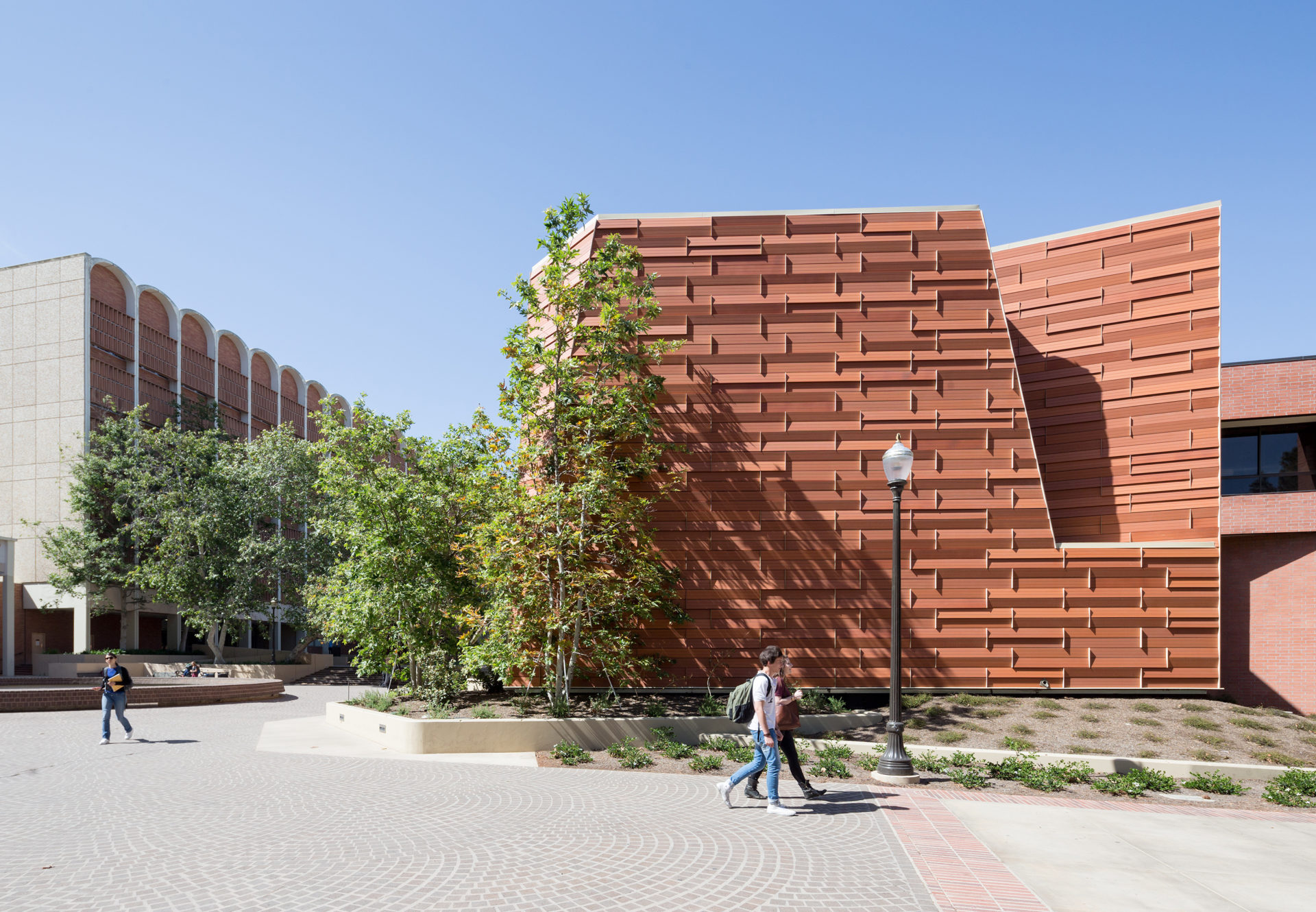 UCLA Mo Ostin Basketball Center - kdA